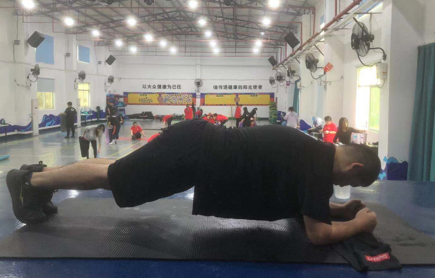 减肥达人减肥训练营勇敢者的改变